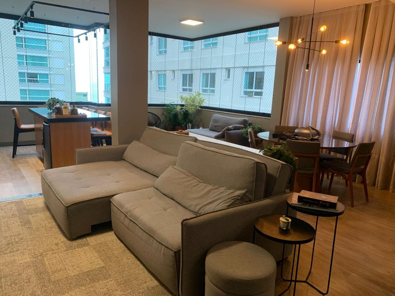 Apartamento à venda – Rua 236 • Meia Praia • Itapema