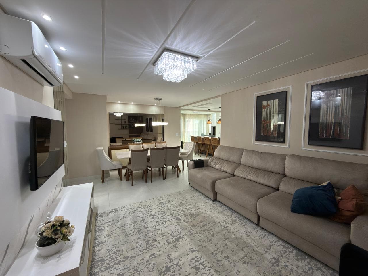 Apartamento à venda – Rua 254 A • Meia Praia • Itapema