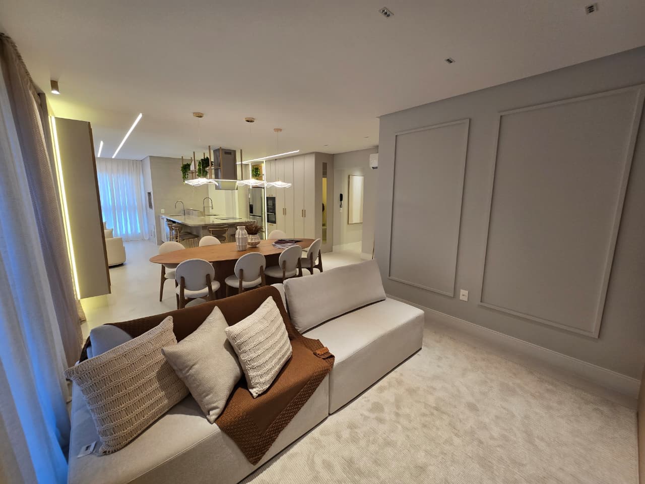Apartamento à venda – Rua 302 • Meia Praia • Itapema