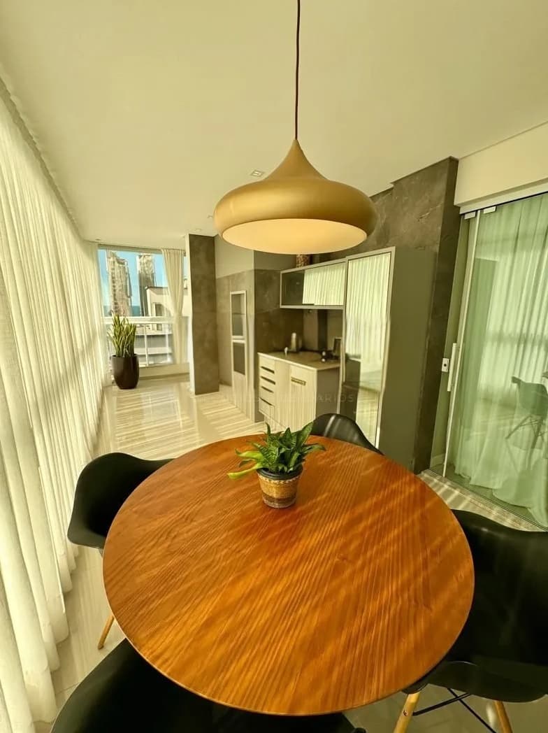 Apartamento à venda – Rua 266 • Meia Praia • Itapema