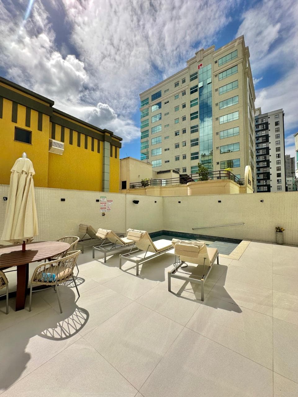 Apartamento à venda – Rua 253 • Meia Praia • Itapema