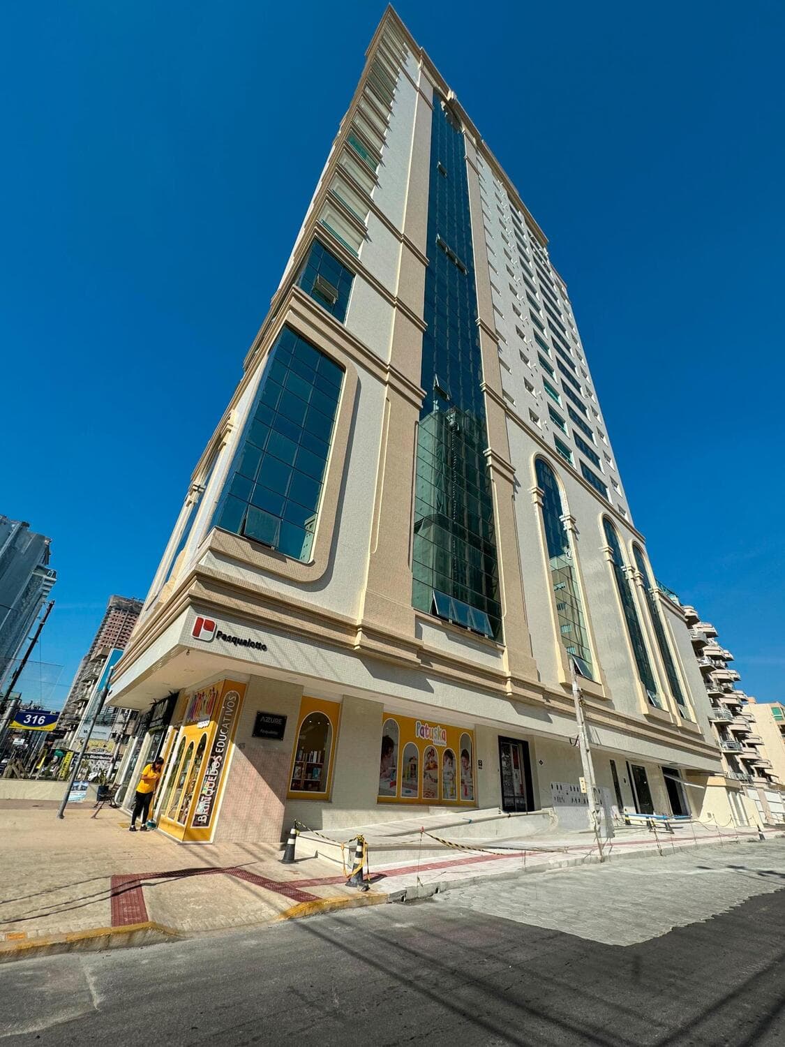 Apartamento à venda – Rua 316 • Meia Praia • Itapema