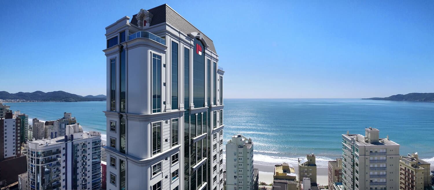 Apartamento à venda – Rua 253 Esquina com a Nereu • Meia Praia • Itapema